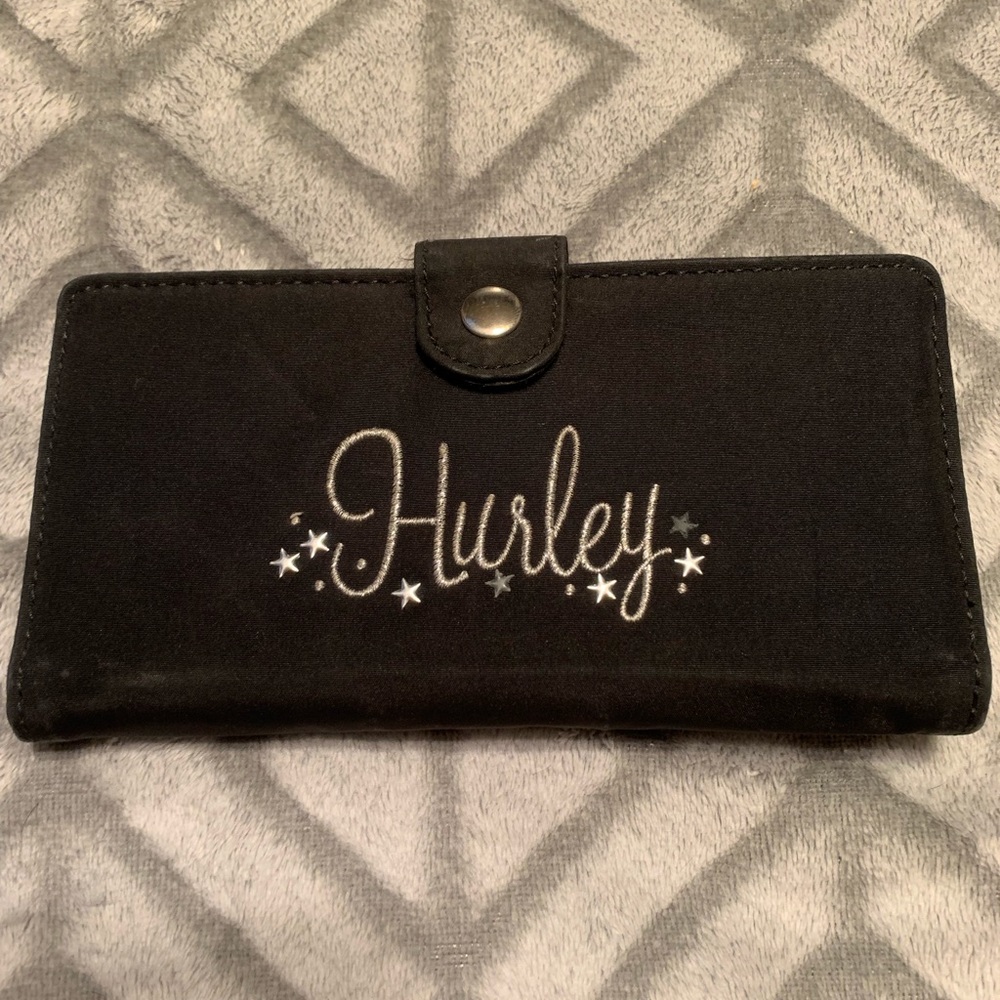 BLACK HURLEY WALLET